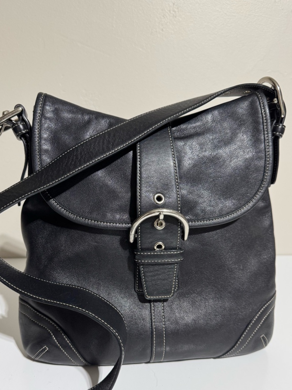 Coach Vtg Soho Crossbody Shoulder Black Leather Classic Y2k  Purse Buckle Bag